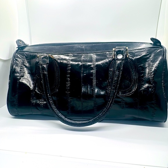 Handbags - Vintage 1960’s Genuine Eelskin bag​​